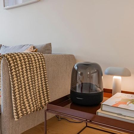 Deluxe 2Bdr Apartment W/ Patio By Lovelystay Lisbon Exterior photo