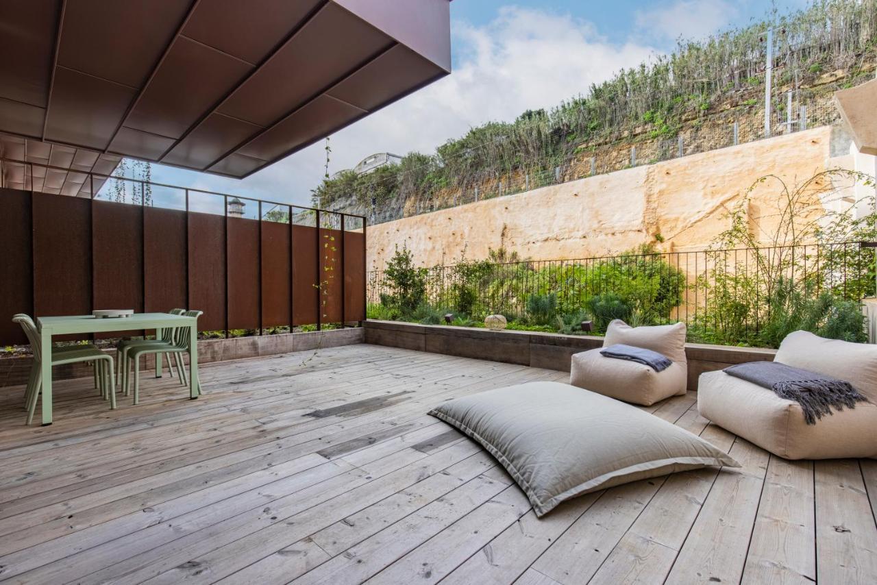 Deluxe 2Bdr Apartment W/ Patio By Lovelystay Lisbon Exterior photo