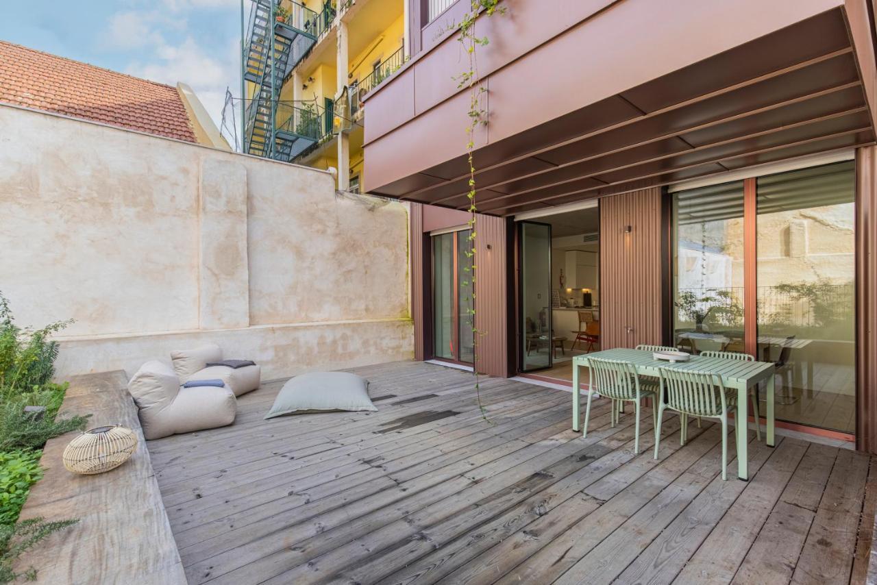 Deluxe 2Bdr Apartment W/ Patio By Lovelystay Lisbon Exterior photo
