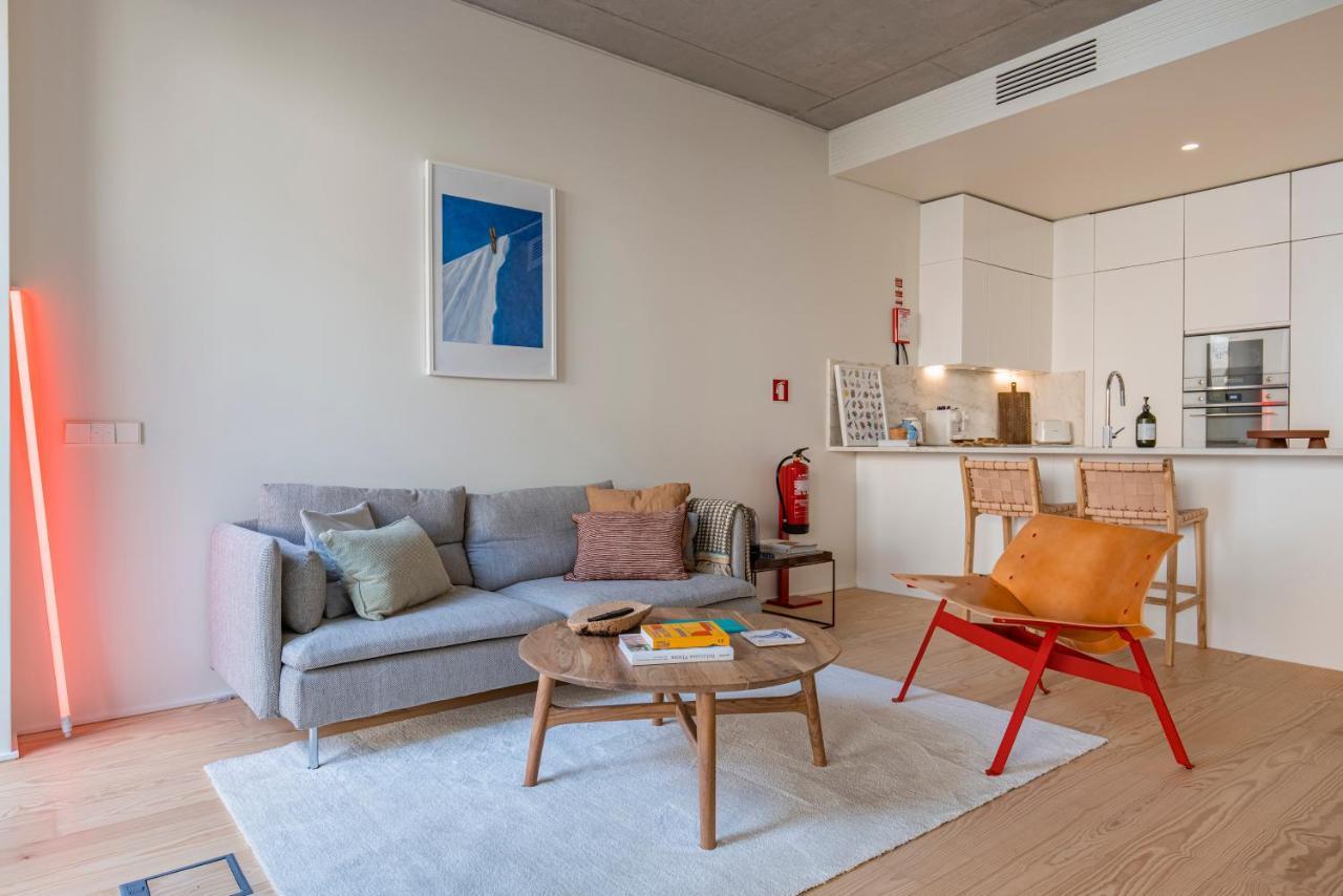 Deluxe 2Bdr Apartment W/ Patio By Lovelystay Lisbon Exterior photo