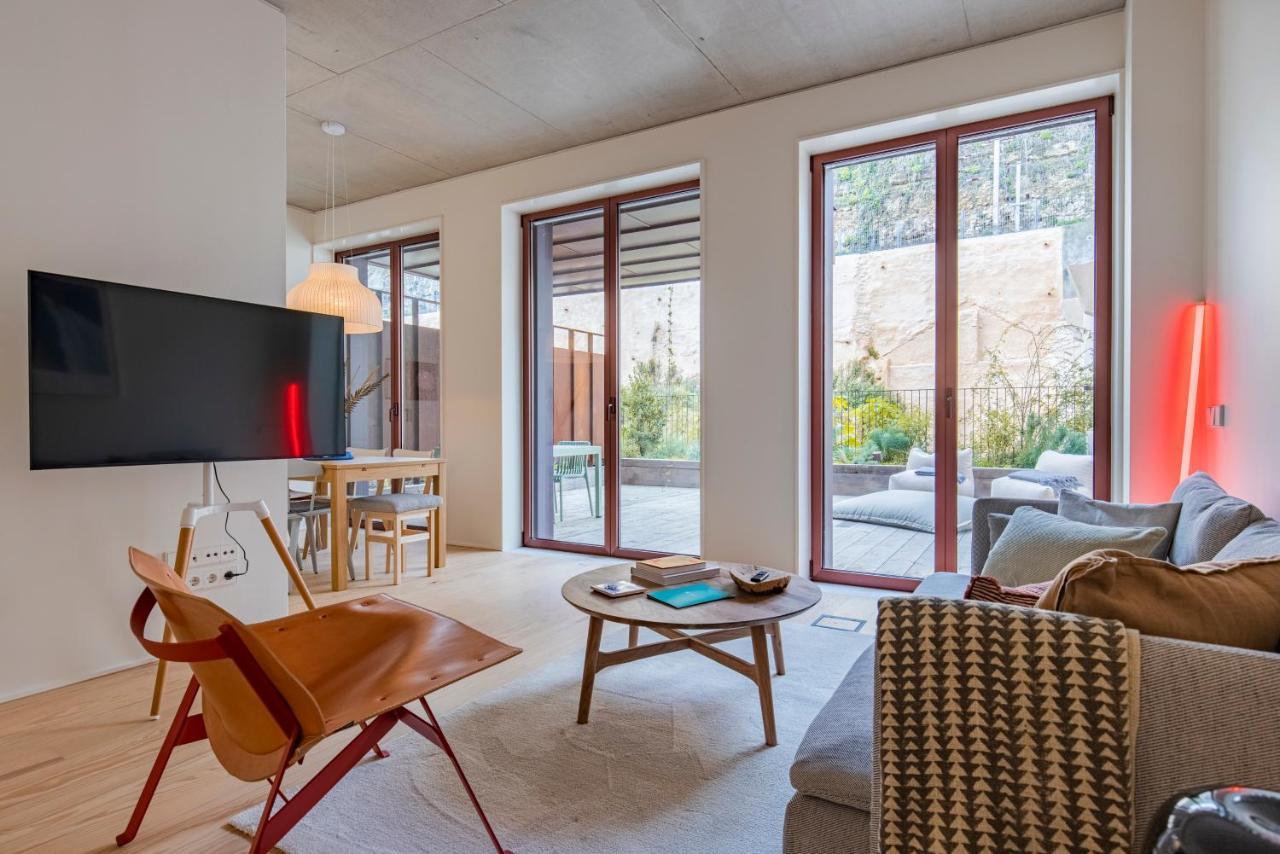 Deluxe 2Bdr Apartment W/ Patio By Lovelystay Lisbon Exterior photo