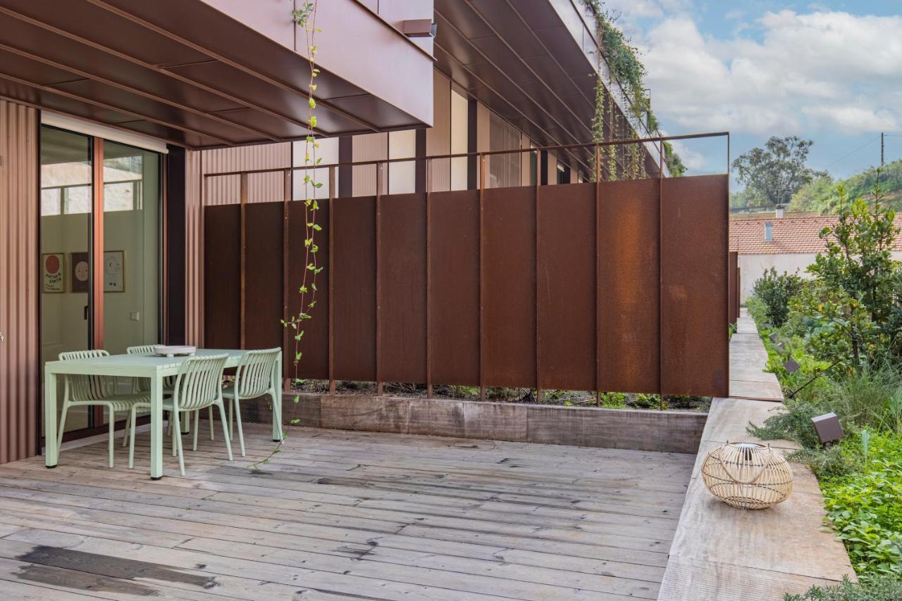 Deluxe 2Bdr Apartment W/ Patio By Lovelystay Lisbon Exterior photo